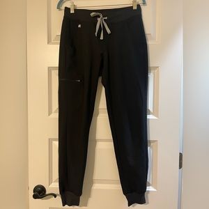 FIGS Zamora joggers core color black size XS